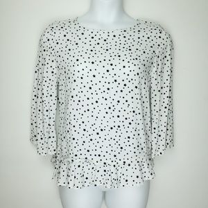 beachlunchlounge Nia Star Print Ruffle Bottom Top